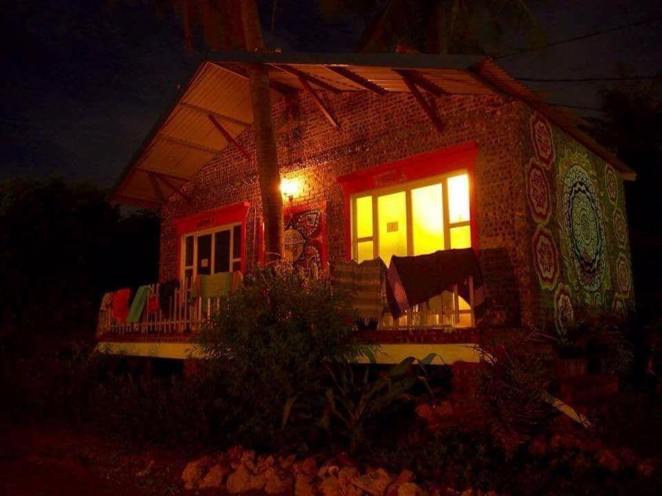 Woodstock Beach Camp Hien Hao Buitenkant foto