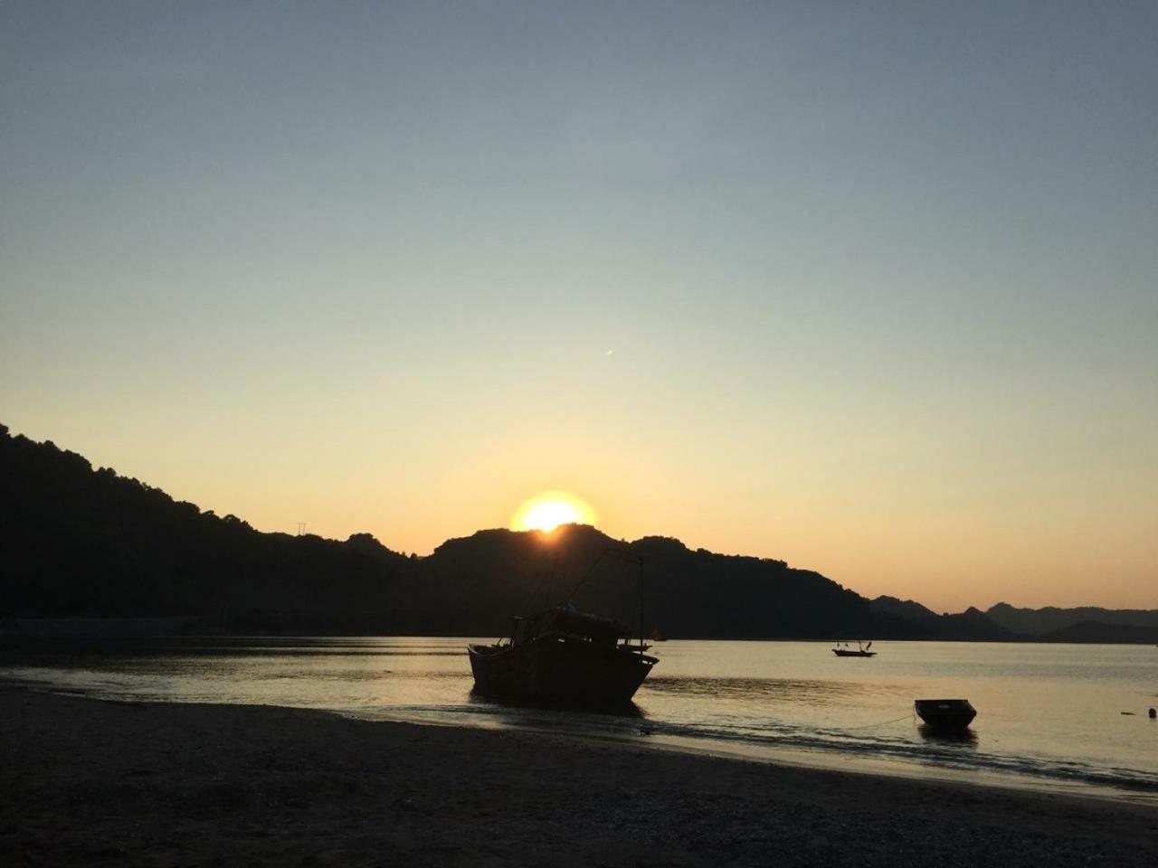 Woodstock Beach Camp Hien Hao Buitenkant foto