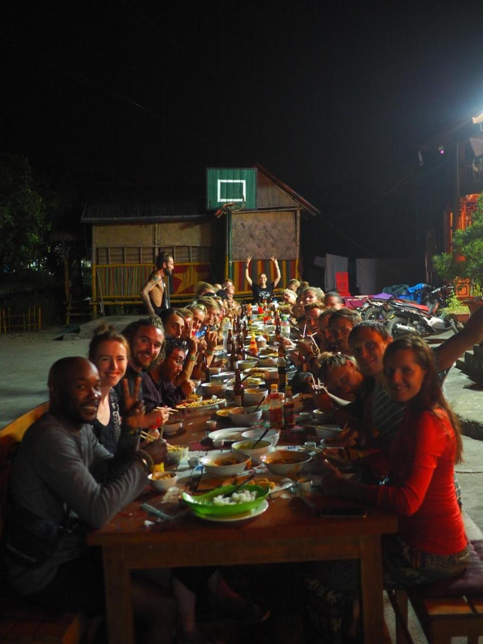 Woodstock Beach Camp Hien Hao Buitenkant foto